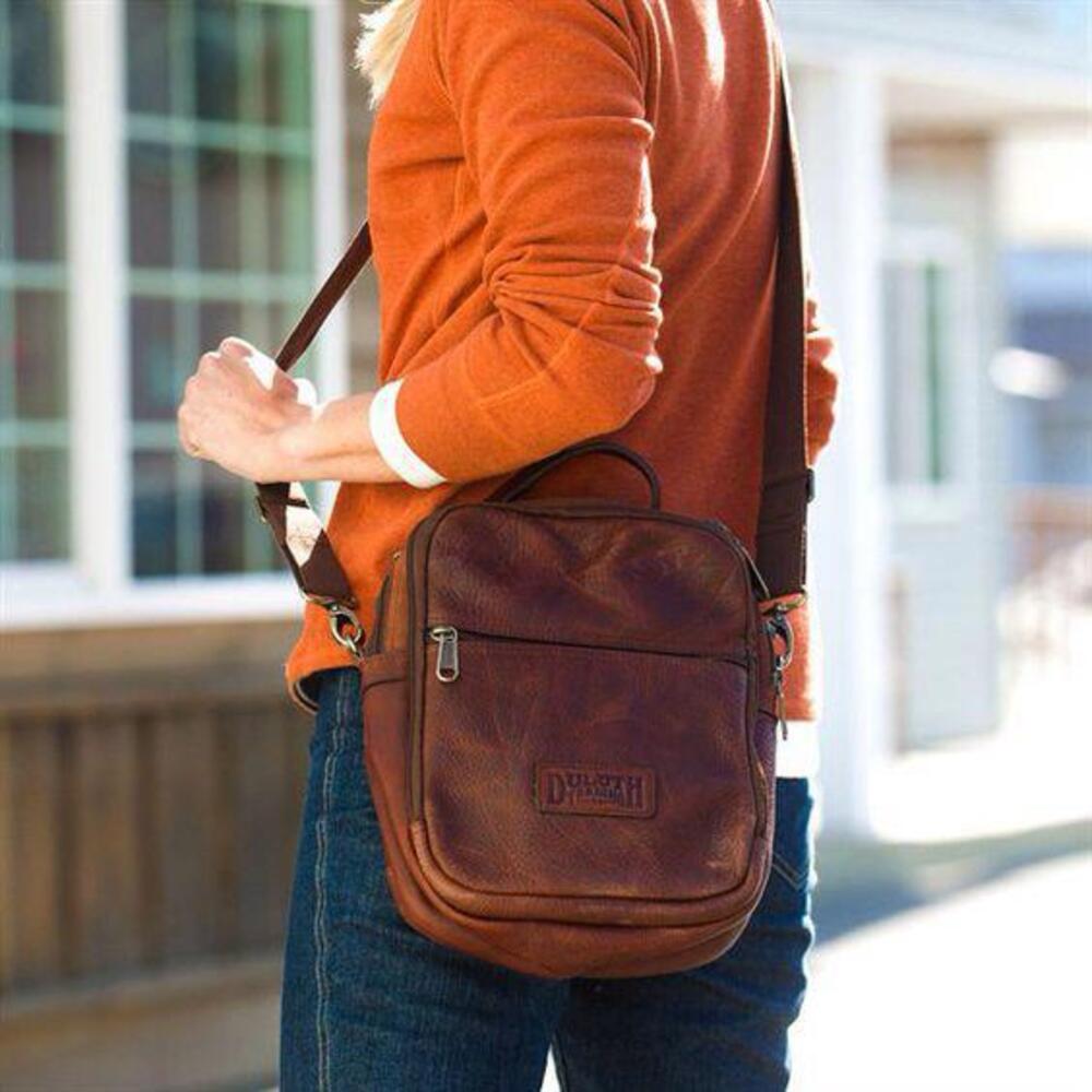 Elegant Brown Leather Travel Bag